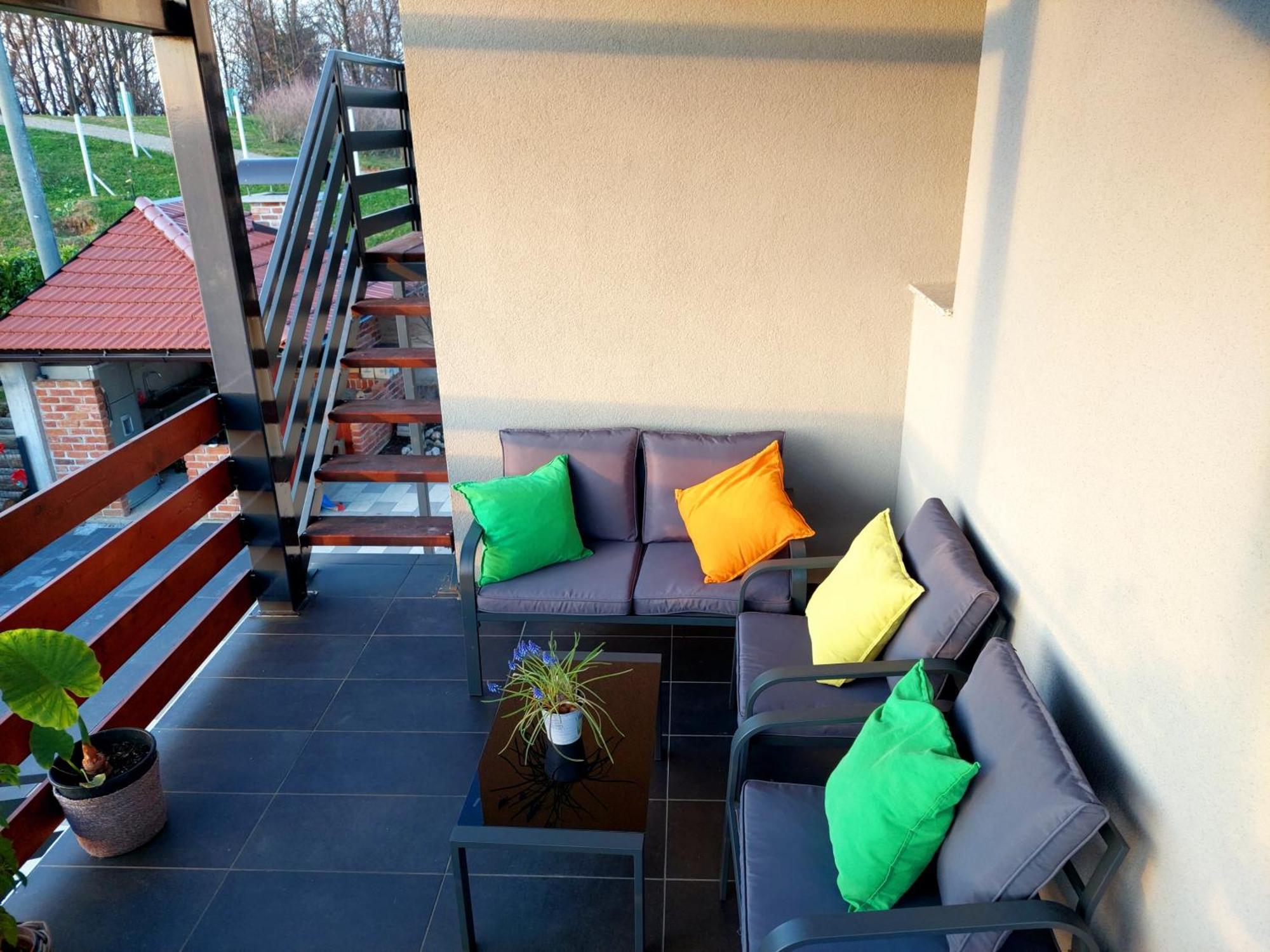 Apartman Masha Karlovac Bagian luar foto